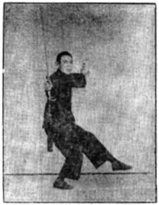 《昆吾劍譜》 李凌霄 (1935) - posture 64